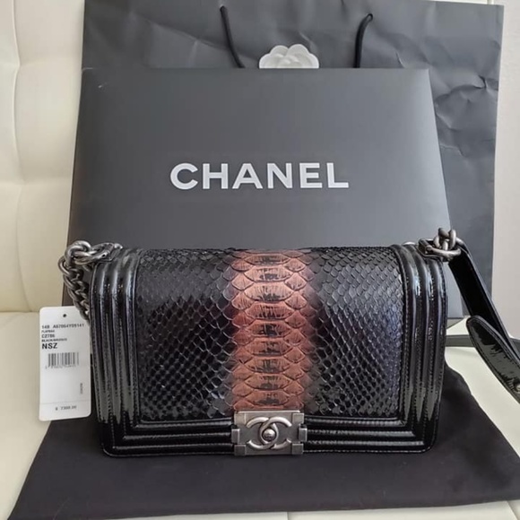 Authentic Chanel Python Medium Boy bag - Picture 6 of 7